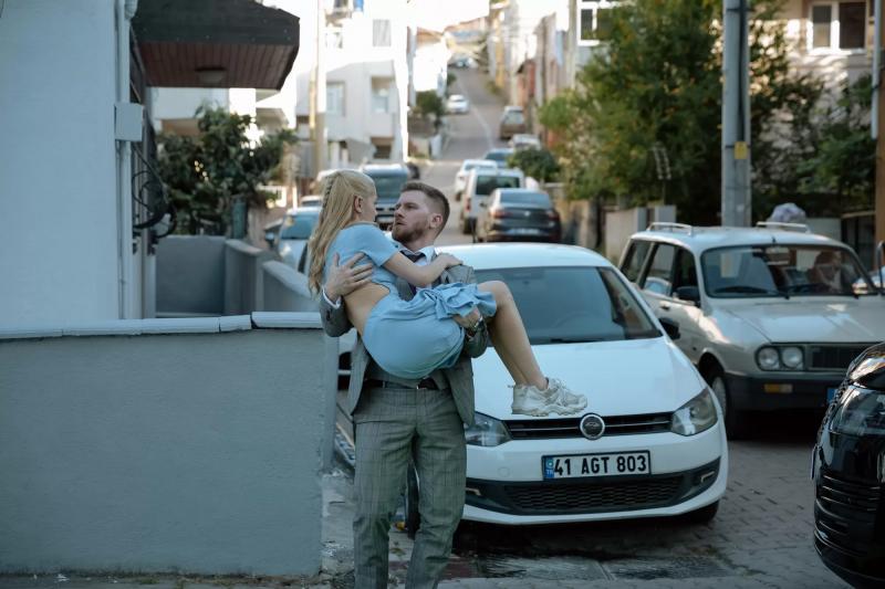 Лучшие российские и зарубежные сериалы ноября 2025 года
