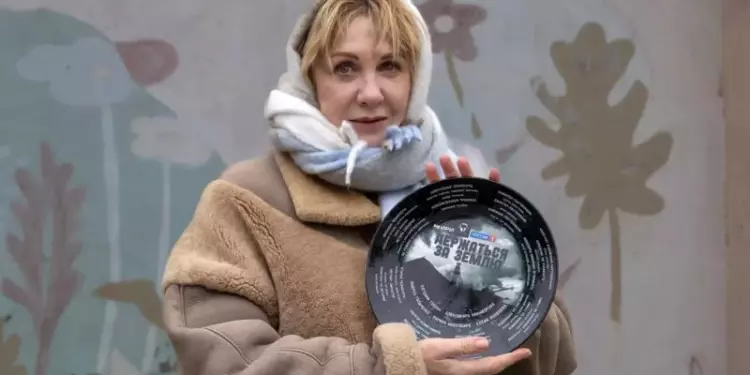 Елена Яковлева снимается в драме «Держаться за землю»