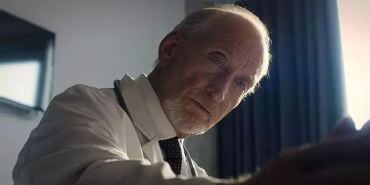 Звезда «Игры престолов» Чарльз Дэнс сыграет в фильме «Бэтмен 2»