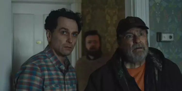 Сериал «Бухта вдов» с Мэттью Ризом продлен на второй сезон