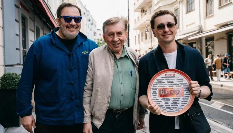 Сергей Безруков сыграет афериста в сериале "Пятерка"