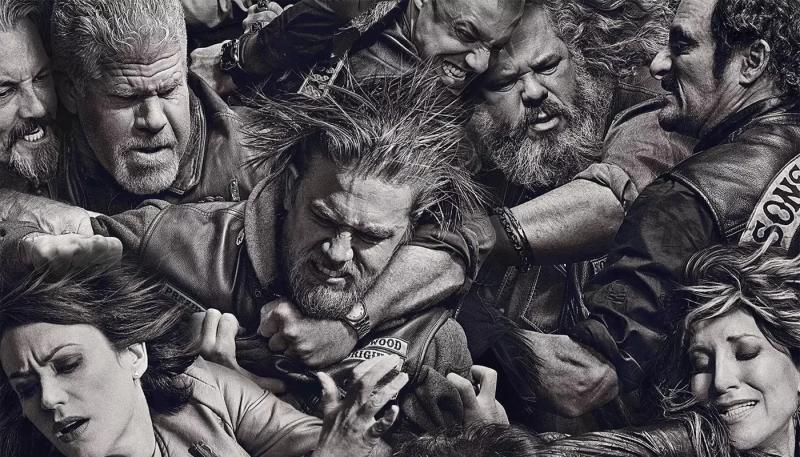 Чарли Ханнэм возвращает "Сынов Анархии" в сериале "Легенды"