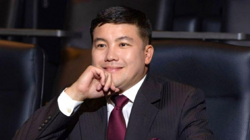 Турсынбек Кабатов показал родную сестру на редком фото